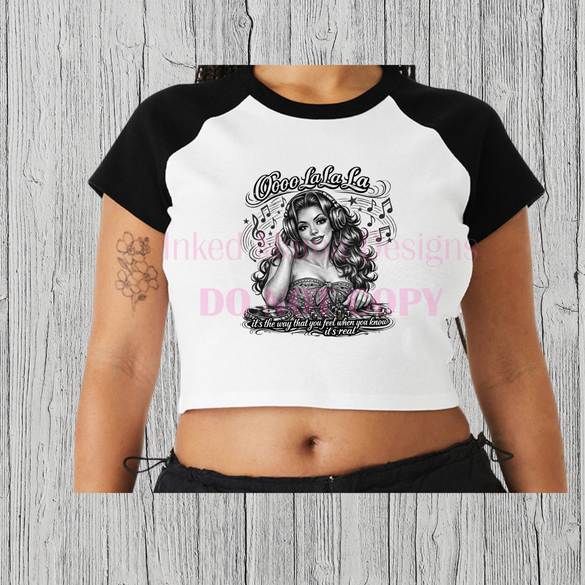 Oooo Lalala crop top apparel